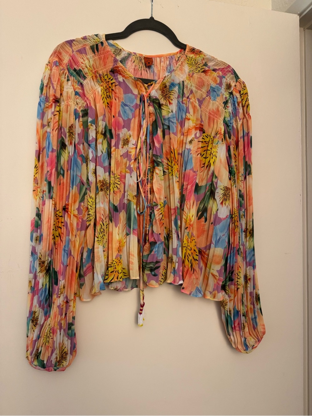 FARM Rio Multicolor Pleated Tie-Front Floral Blouse